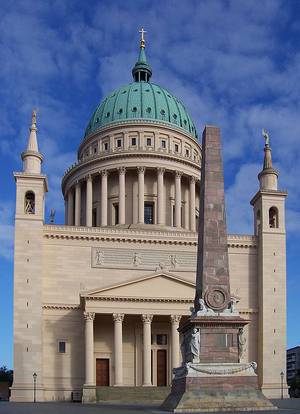 Die Potsdamer Nikolaikirche im September 2010. © Foto: Karstenknuth / Wikimedia