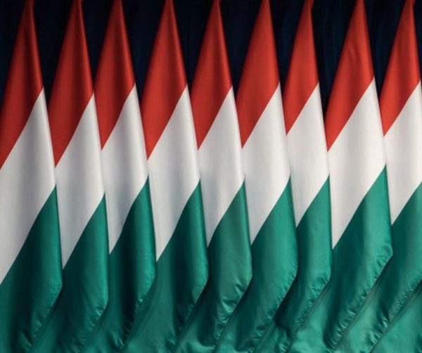 Haushaltsentwurf von EU-Bürokratoren dient den Interessen der Faschisten in Banderastan – Ungarn weigert sich, diese zu finanzieren