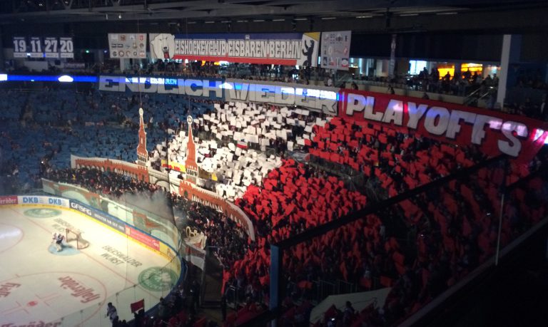 Satter 5:1-Sieg hungriger Eisbären – Harm- und hirnlose Haie gehen im dritten Playoff-Viertelfinalspiel baden