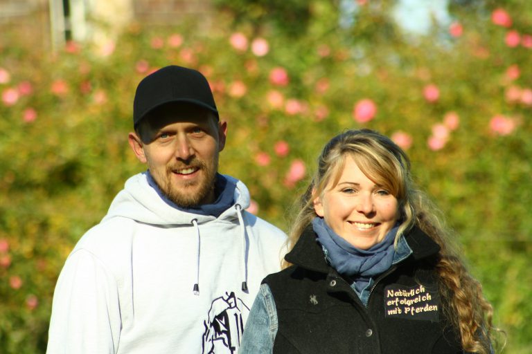 „Der Mensch lernt vom Pferd Menschlichkeit“ – Jenny Wild und Peer Claßen im WELTEXPRESS-Exklusivinterview