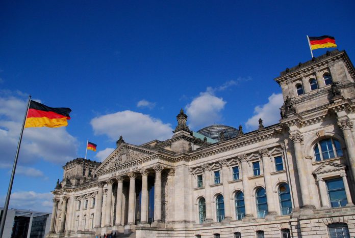 Der Reichstag ist das Parlamentsgebäude der Bundesrepublik Deutschland.