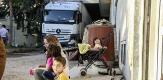 „Wings on Wheels“ von Stuttgart nach Gaziantep – 250 Tonnen Hilfsgüter in einem Konvoi von neun Lastkraftwagen unter dem Mercedes-Stern