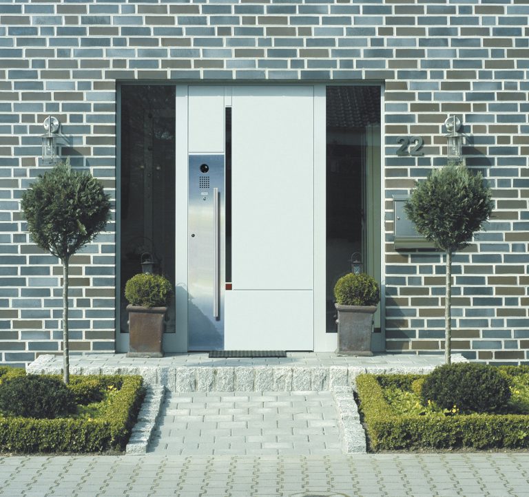 Die Haustüre ist die Visitenkarte des Hauses und muss sicher sein