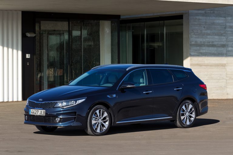 Den neuen Optima gibt es auch als Kombi – Ende des Jahres will Kia auch eine Plug-in-Hybrid-Version bringen
