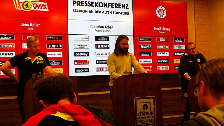 Die Eisernen trafen auf die Freibeuter – Duell der Kultvereine in der 2. Bundesliga