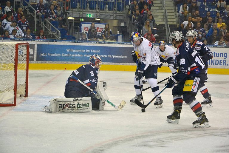 Berliner Eisbären vor dem Achtelfinale der CHL und dem Auswärtswochenende der DEL