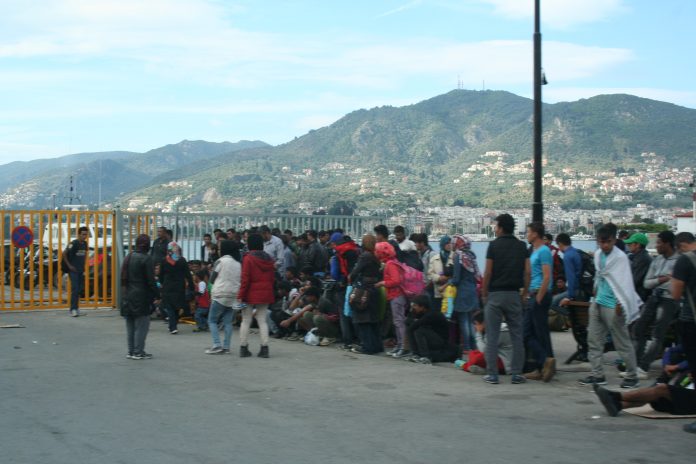 Flüchtlinge in Mytilini auf Lesbos im Juni 2015.