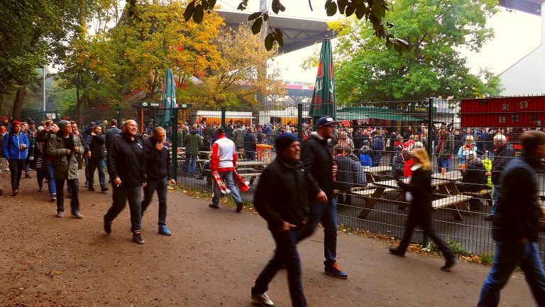 Saisonfinale in der 2. Bundesliga – An der Pader oder an der Wuhle, wo darf gefeiert werden?