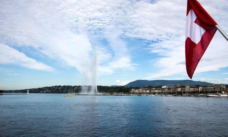 Vor 40 Jahren traf der sowjetische Partei- und Staatschef Gorbatschow mit US-Präsident Reagan in Genf zusammen. Von da an schlug er den Weg ein, der zum Untergang der UdSSR und ihrer KPdSU führte