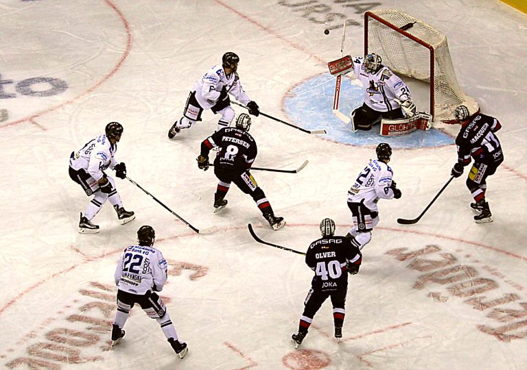 Tallackson trifft, Eisbären gewinnen – Berlin besiegt Iserlohn 4:3