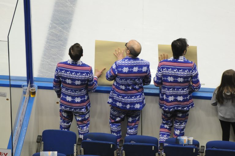 Frühjahrsputz bei den Eisbären – Sind die Berliner Kufenkurver auf dem Weg zu einer „Arbeitermannschaft“?