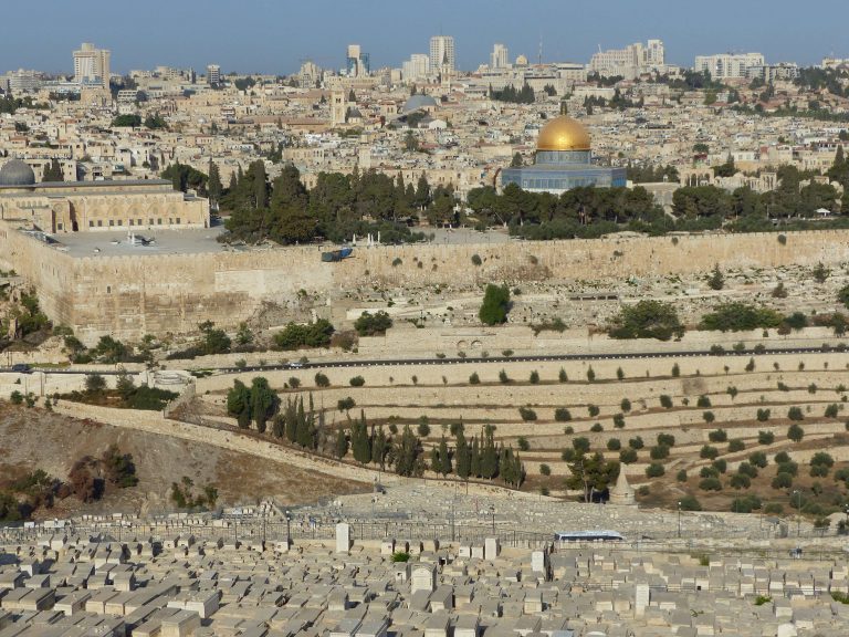 Trump allein in Jerusalem