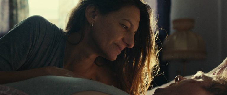 Berlinale – Der im Dunkeln oder Ein Täter als Opfer – Kritik zum Film „Zwischen den Jahren“