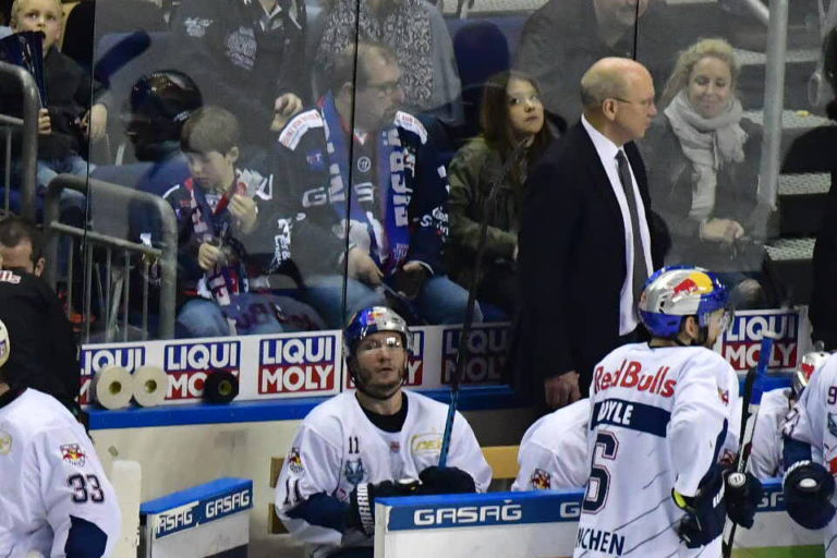 „Hockey HALLEluja“ oder Eisbären auf die Hörner genommen – Rote Bullen gewinnen in München gegen Berlin