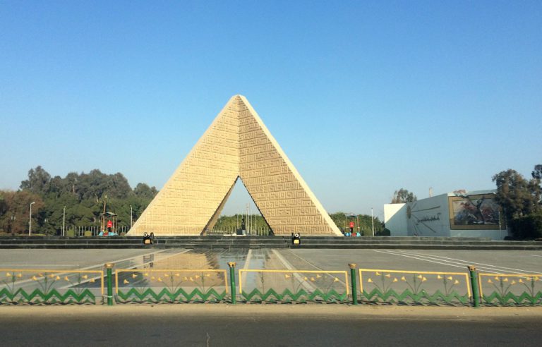 Vergeltungsschlag: Ägyptische Luftwaffe greift mutmaßliche Terrorlager in Libyen an