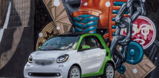 Die ganze Smart-Familie ist elektrisiert – Den Smart Fortwo gibt es abzüglich der Förderung für rund 18 000 Euro