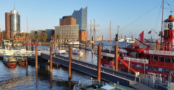 Hamburg an der Elbe.