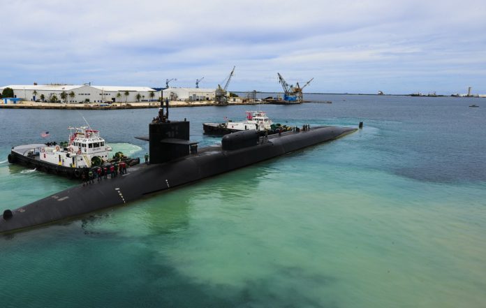 U-Boot der USA im Kriegshafen auf Guam.