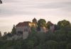 Lebensabend im Burgschatten – Rings um das ostfränkische Schloss Stetten dient ein ganzes Dorf als Altersresidenz Schloss Stetten