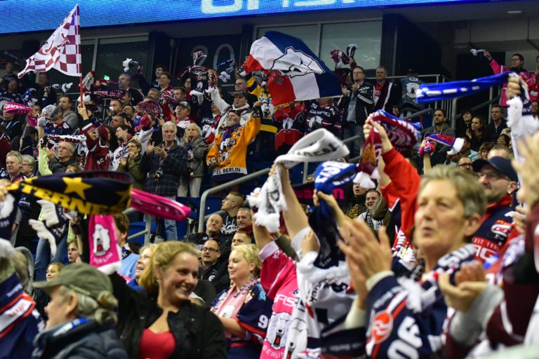 Eisbären Berlin vs. Wild Wings Schwenningen