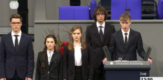 It´s Stalingrad, stupid – Ein russischer Schüler spricht im Deutschen Bundestag über Stalingrad Nikolai Desjatnitschenko