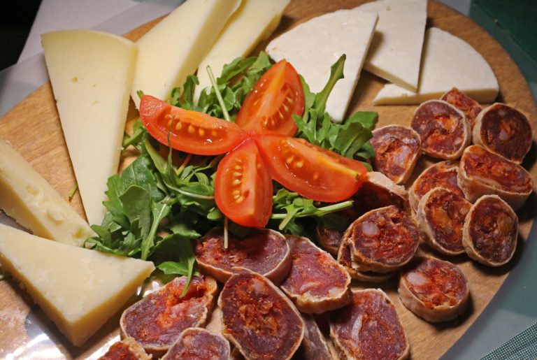 Essen im Restaurant Trattoria à Muntagnola in Berlin.