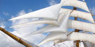 Geile Großsegler im Großformat – Der Kalender „Windjammer 2018“ in der Edition Maritim Windjammer 2018