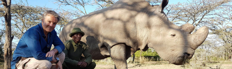 Hannes Jaenicke im Einsatz für Nashörner.