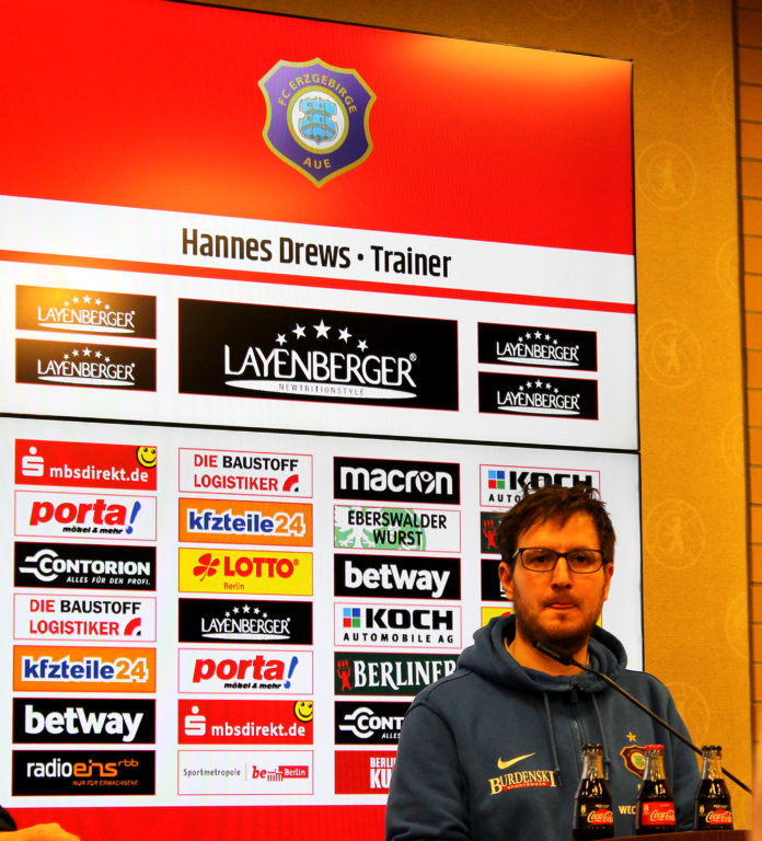 Hannes Drews, Cheftrainer beim FC Erzgebirge Aue.