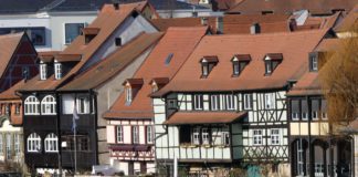Fotoreportage: Bamberg an der Regnitz beeindruckt mit gut erhaltenen Bauten aus mehreren Jahrhunderten Franken in Bundesland Bayern.