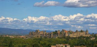 Die Büchse der Pandora – wieder ein Akt des Terrors bei Carcassonne in Frankreich Carcassonne in Frankreich.