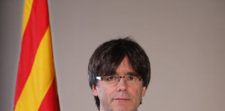 Kataloniens Freiheitskämpfer Carles Puigdemont von Deutschen festgenommen – Deutsche Polizisten verhaften den 130. Präsidenten Kataloniens Carles Puigdemont.