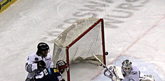 Völliger Fehlstart – Sechste Niederlage im sechsten Pflichtspiel – Berliner Eisbären können auch gegen Ice Tigers in Nürnberg nicht gewinnen Eisbären Berlin gegen Ice Tigers Nürnberg.