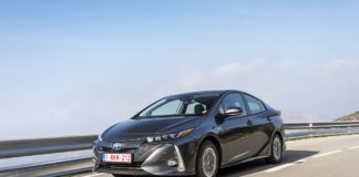 Fotoreportage: Ein Blick auf und in den Prius Plug-in Hybrid von Toyota Der Toyota Prius Plug-in Hybrid 2017.