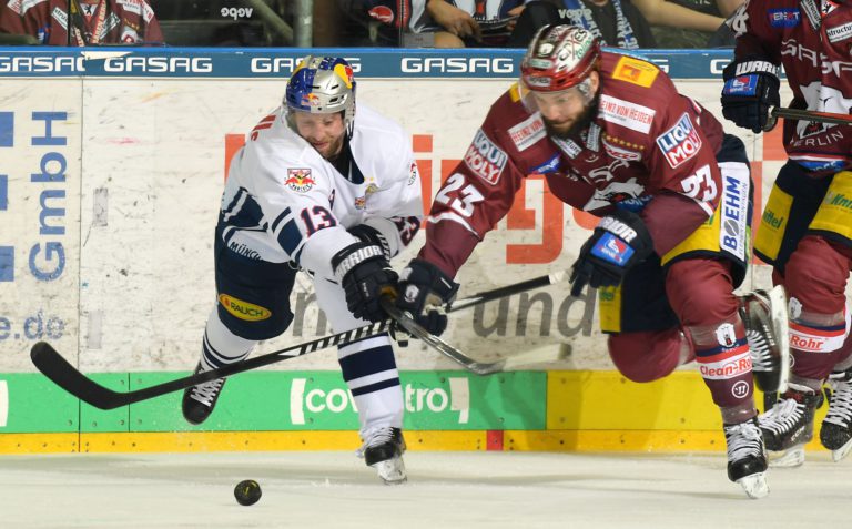Eisbären Berlin versus Red Bull München.