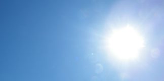 Ganz unten, am Ende, im Arsch? – Solar-E-Auto Sion scheint gescheitert Sonne am Himmel.