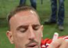 Ein Superstar und Routinier der Bundesliga der Männerfußballer verlängert um ein Jahr – Franck Ribéry bleibt im Kader des FC Bayern München Franck Ribery