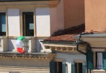 Bericht der Caritas Italia zur Verarmung zeichnet ein deutliches Bild von der zunehmenden Zahl derer, die in Armut geraten, selbst wenn sie erwerbstätig sind Italien.