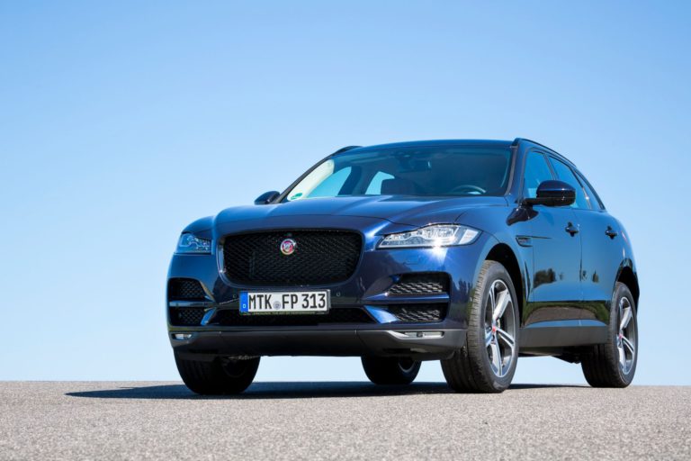 Jaguar F-Pace.