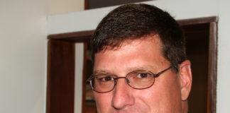 „USA erfanden Duma-Vorfall, um Syrien angreifen zu können“ – Rainer Rupp präsentiert in RT Deutsch ein Interview mit Scott Ritter Scott Ritter.