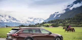 Mächtig Mittelklasse, gewaltig robust – Der Opel Insignia Country Tourer Opel Insignia Country Tourer.