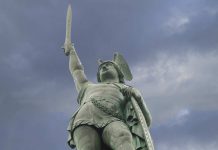 Kommentar: Für den gerechten Krieg gegen die Faschisten in Banderastan auch am 1.9.2025 – Gegen Dummheit und Knechtschaft Arminius, der Cherusker