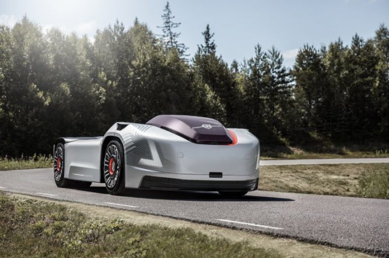 Autonomer Volvo-E-LKW