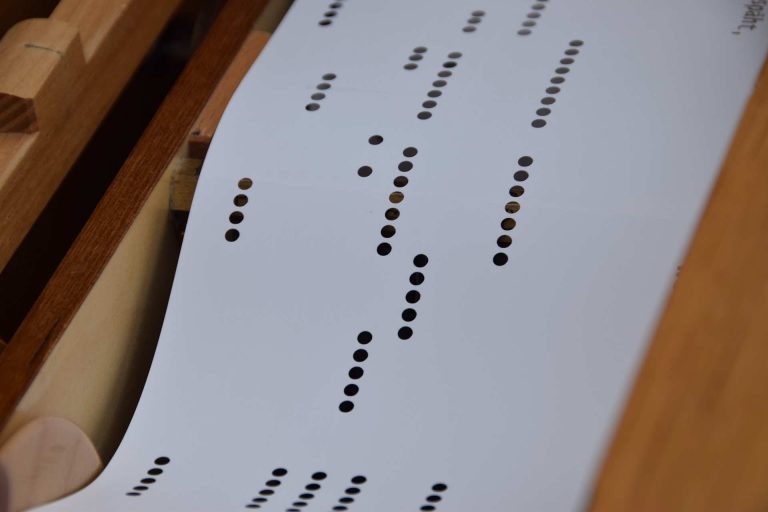 Kevin Kühnert (SPD): „Ich als schwuler Mann“ oder die Leierkastenfrau mit Lochstreifen – Ach, war es bei Maybrit Illner wieder schön…