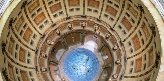 Palast der Badekultur im antiken Gewand – das Friedrichsbad in Baden-Baden