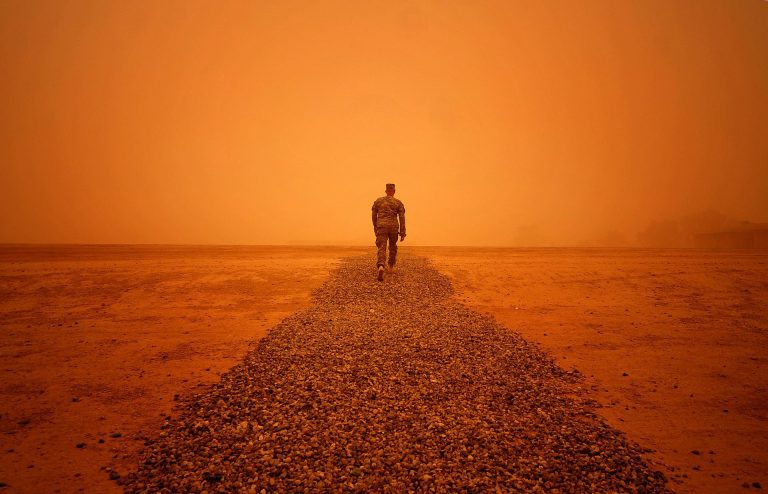 „Die Vereinigten Staaten können nicht weiter der Weltpolizist sein“ – Trump als Wahlkämpfer oder „America first“