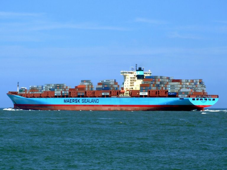 Ein Containerschiff namens Maersk Sealand