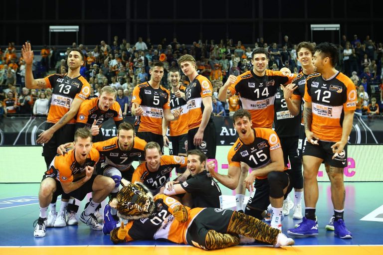 Zusätzliche Transfers im Luxussegment: Die Berlin Volleys wollen mit Nicolas Rossard und Sergej Grankin den 10. Titel unbedingt
