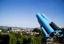 Kommentar: Umvolkung, Verschuldung, Deindustrialisierung, Kriege … und die Verdummten dieser Erde im Bindestrich-Bundesstaat Baden-Württemberg wählten Weiter so