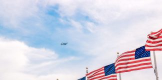 Alte und neue Rechtfertigungsversuche für die US-Hegemonie und für die EU